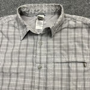 North Face Shirt Mens Medium Gray Plaid Short Sleeve Button Up Outdoor Hiking